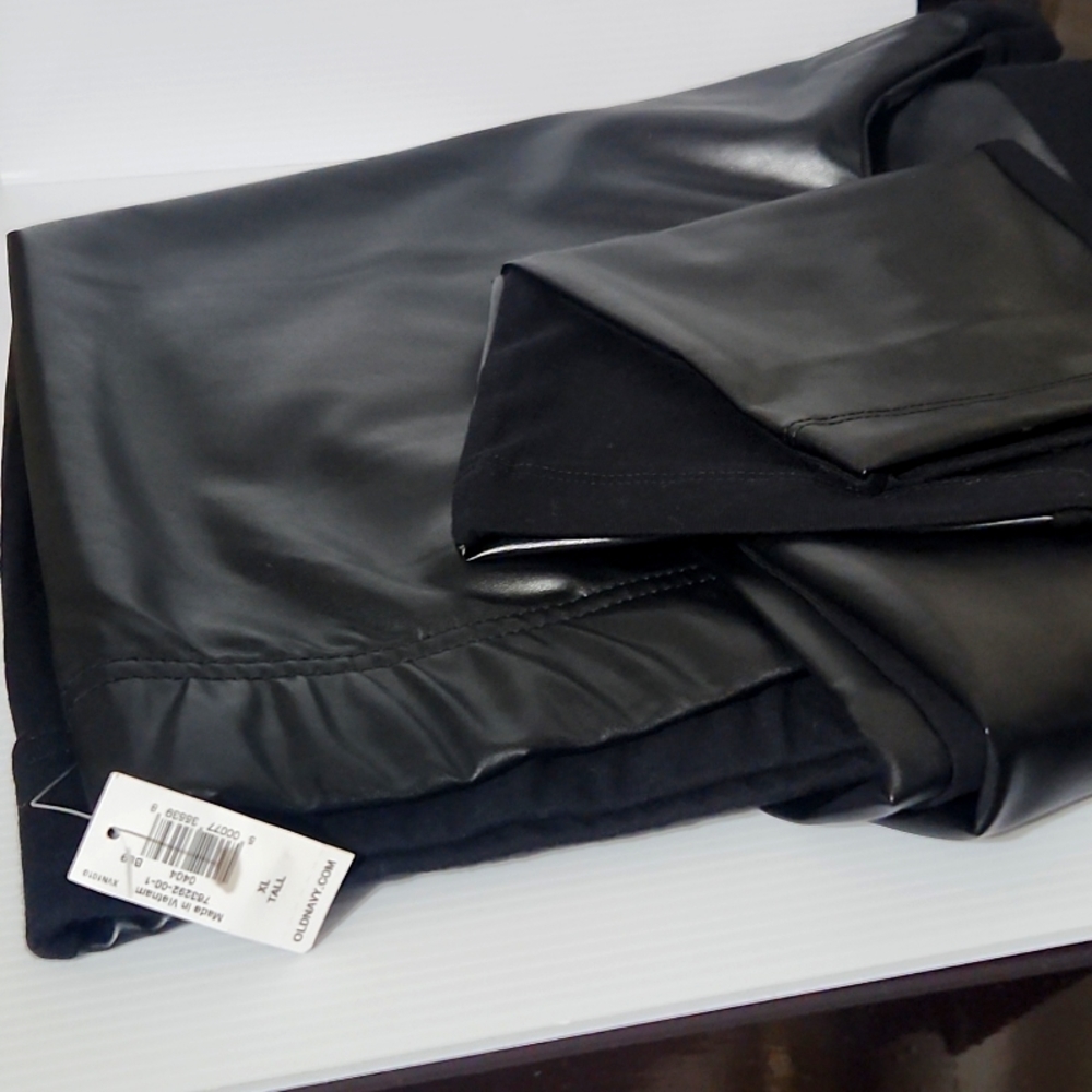 Old Navy Black High-Waisted Faux-Leather Panel Leggings For Women XL NWT